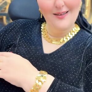Gold bracelet