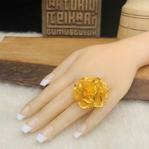 Gold ring